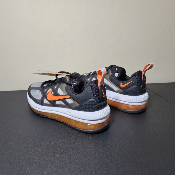Nike Air Max Genome CZ4652-002 Black Orange-Grey Kids Shoes Youth Size 3.5Y NEW - Picture 4 of 11